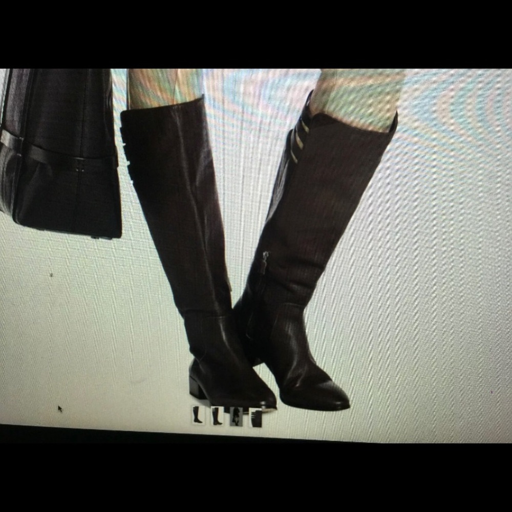 NIB BCBG Croc-Riding Brown Boots 9.5 Origin $450. - Picture 4 of 13